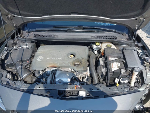 W04WH3N58JG040919 Buick Cascada Premium