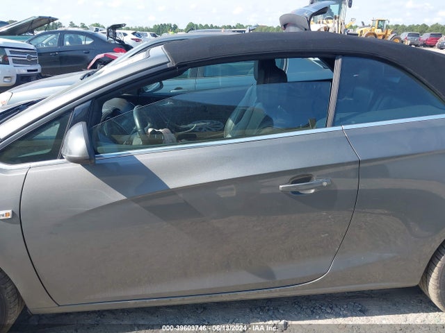 W04WH3N58JG040919 Buick Cascada Premium