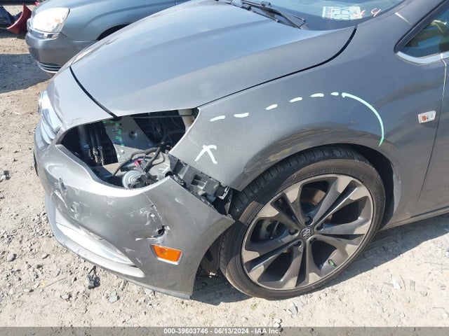 W04WH3N58JG040919 Buick Cascada Premium