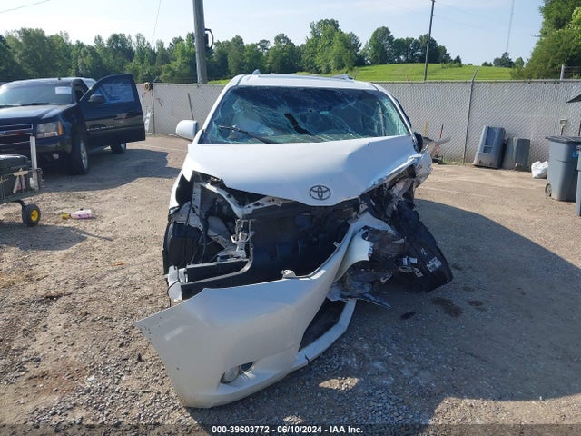 Toyota Sienna Xle/limited 2015 5TDYK3DC4FS612436 Image 13