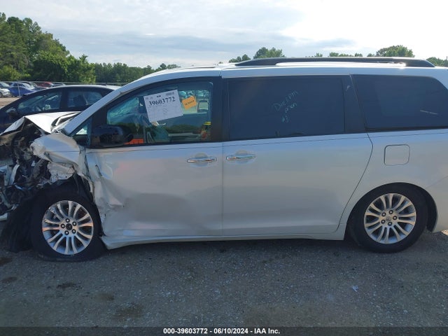 Toyota Sienna Xle/limited 2015 5TDYK3DC4FS612436 Image 15