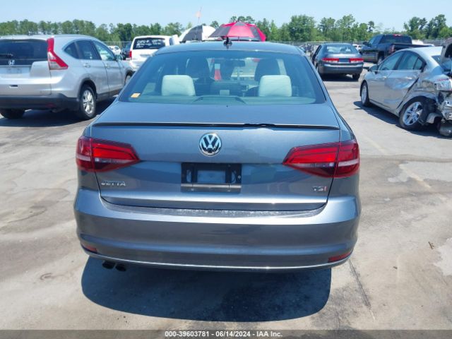 3VWD17AJ0GM259428 Volkswagen Jetta 1.8t Sport