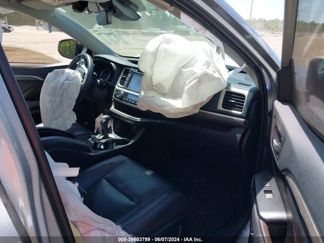 Toyota Highlander Limited Platinum 2019 5TDDZRFH2KS919216 Image 5