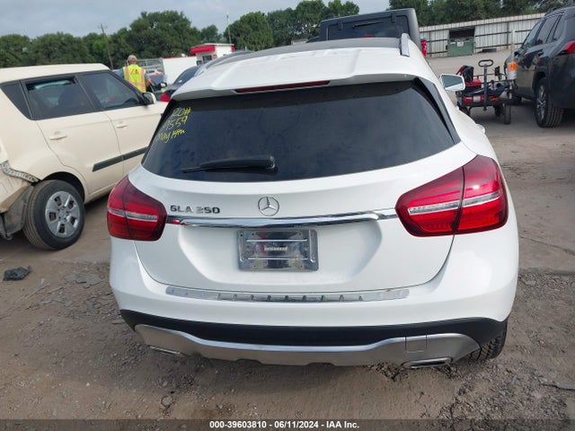 Mercedes-Benz GLA 250 2019 WDCTG4EB4KU017934 Image 17