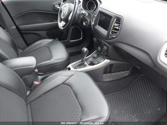 3C4NJDBB8MT515989 Jeep Compass Latitude 4x4