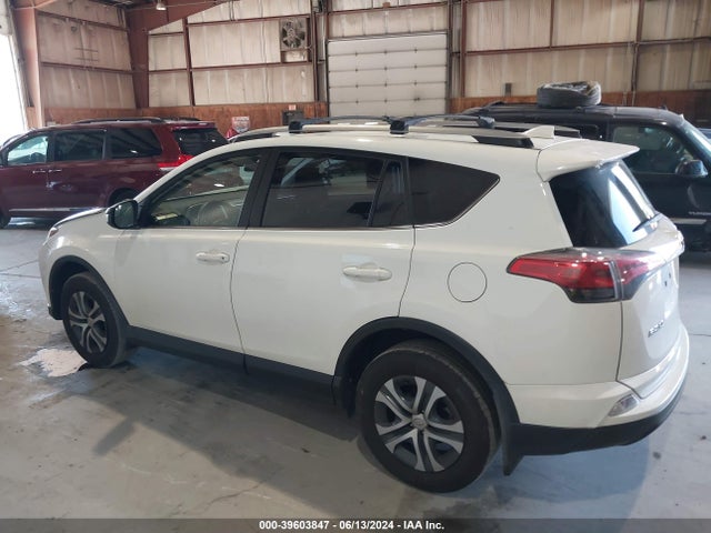 Toyota RAV4 LE 2018 JTMZFREV2JJ729921 Image 14