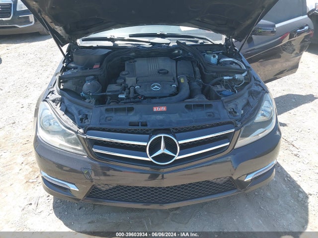 Продаж на аукціоні авто 2013 Mercedes-benz C 250, vin: WDDGJ4HBXDG029405, номер лоту: 39603934