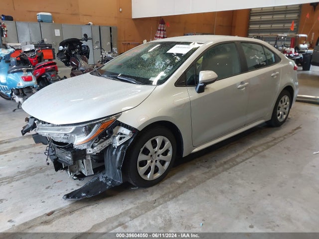 Toyota COROLLA LE 2022 5YFEPMAEXNP351305 Image 2