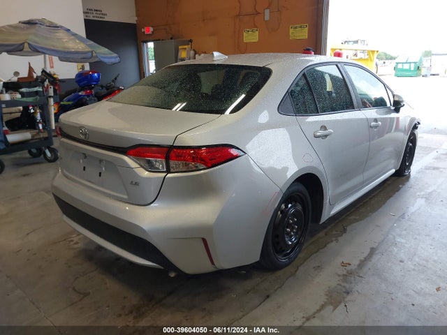 Toyota COROLLA LE 2022 5YFEPMAEXNP351305 Image 4