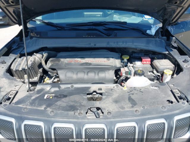 3C4NJCBB8NT103518 Jeep Compass Latitude Fwd