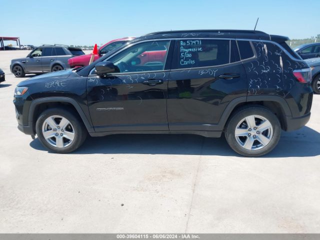 3C4NJCBB8NT103518 Jeep Compass Latitude Fwd