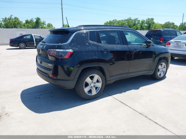 3C4NJCBB8NT103518 Jeep Compass Latitude Fwd