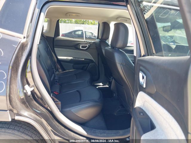 3C4NJCBB8NT103518 Jeep Compass Latitude Fwd