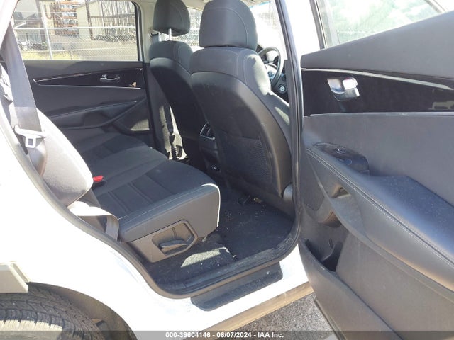 KIA Sorento 2.4l Lx 2017 5XYPGDA38HG328086 Image 8
