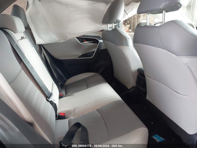 Toyota Rav4 Limited 2021 JTMN1RFV9MD077894 Image 8