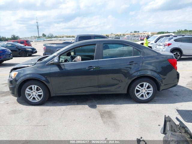 Chevrolet Sonic Lt Auto 2015 1G1JC5SG2F4120671 Image 15