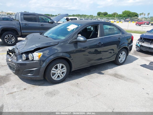 Chevrolet Sonic Lt Auto 2015 1G1JC5SG2F4120671 Image 2