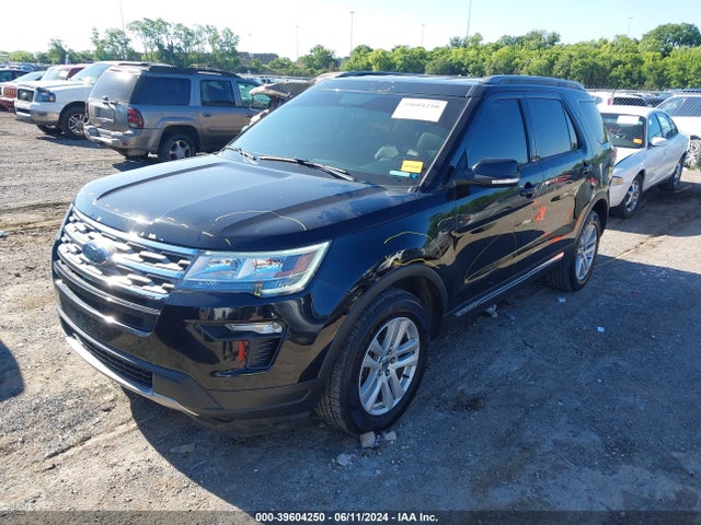 Ford EXPLORER XLT 2018 1FM5K8D88JGB02908 Image 2