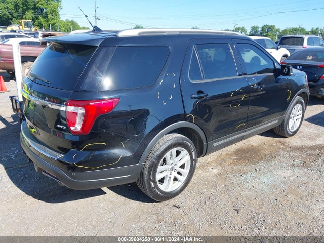 Ford EXPLORER XLT 2018 1FM5K8D88JGB02908 Image 4