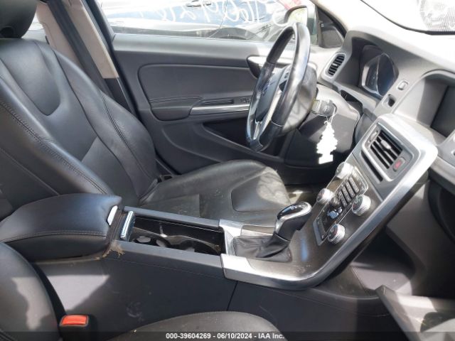 YV1612TK3G2392139 Volvo S60 T5 Premier