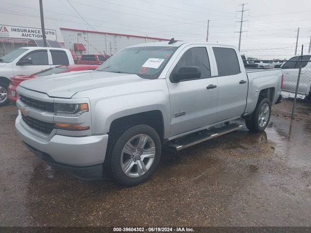 Chevrolet Silverado 1500 Silverado Custom 2018 3GCPCPEC9JG420158 Image 2