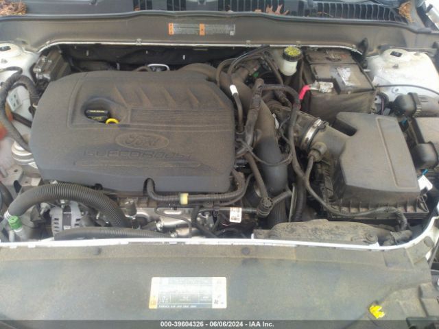3FA6P0HD0HR240292 Ford FUSION SE