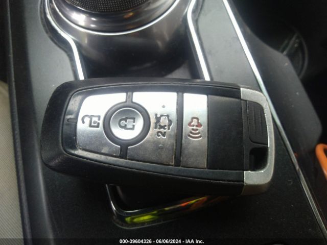 3FA6P0HD0HR240292 Ford FUSION SE