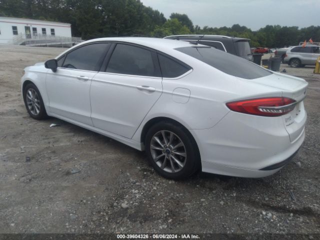 3FA6P0HD0HR240292 Ford FUSION SE