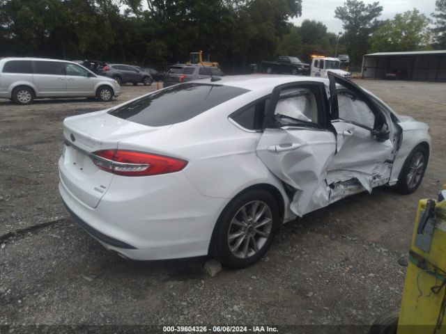 3FA6P0HD0HR240292 Ford FUSION SE