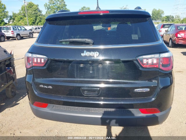Jeep Compass Latitude 4x4 2018 3C4NJDBB4JT103399 Image 16