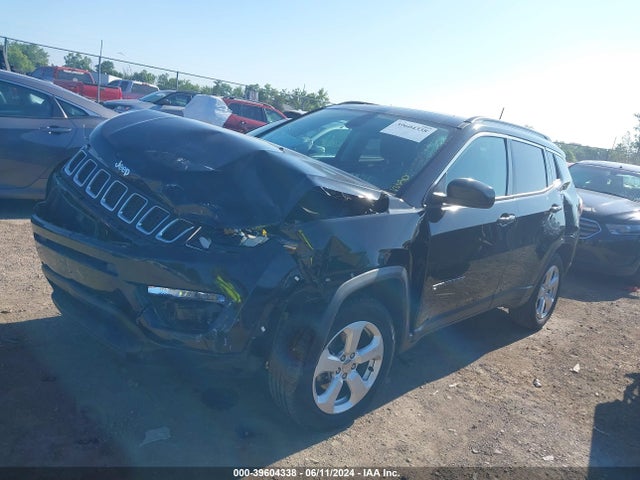 3C4NJDBB4JT103399 Jeep Compass Latitude 4x4