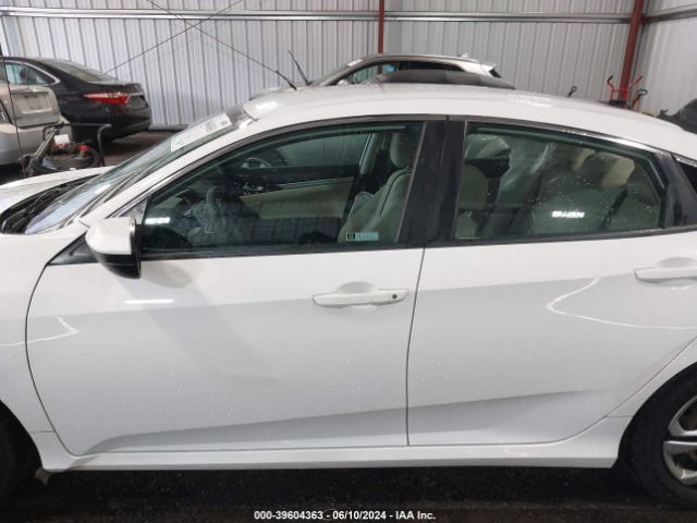 2HGFC2F52JH577501 Honda Civic Lx