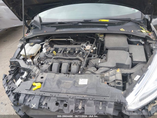 Ford FOCUS SE 2016 1FADP3F29GL400824 Image 10