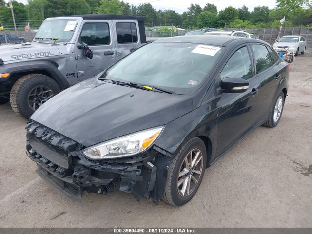 Ford FOCUS SE 2016 1FADP3F29GL400824 Image 2