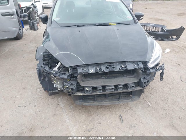 Ford FOCUS SE 2016 1FADP3F29GL400824 Image 6