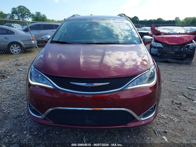 2C4RC1GGXJR154469 Chrysler Pacifica Limited