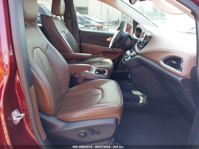 2C4RC1GGXJR154469 Chrysler Pacifica Limited