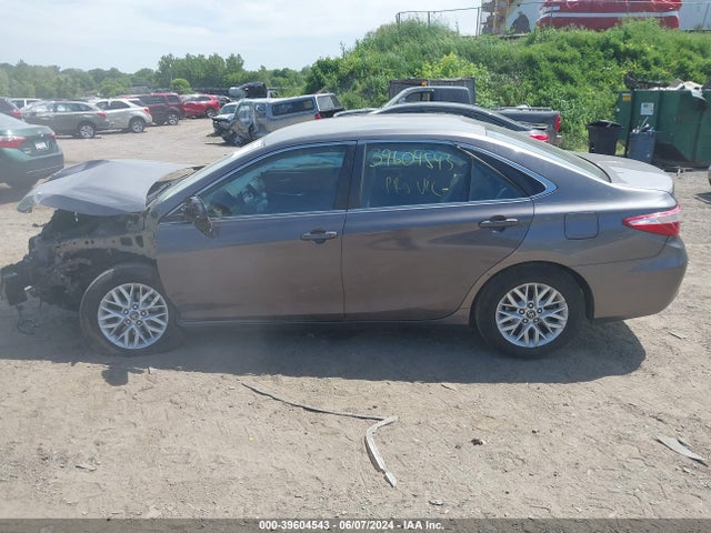Toyota CAMRY LE 2016 4T4BF1FK7GR584214 Image 14
