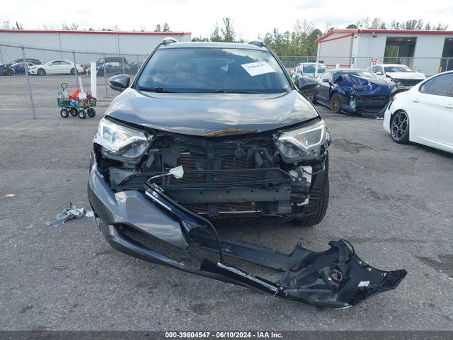 Toyota Rav4 Xle 2016 JTMWFREV4GJ095670 Image 12