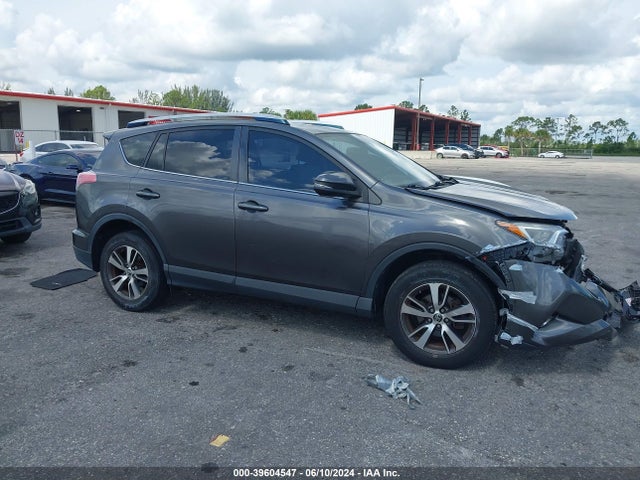 Toyota Rav4 Xle 2016 JTMWFREV4GJ095670 Image 13