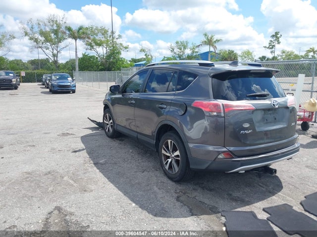 Toyota Rav4 Xle 2016 JTMWFREV4GJ095670 Image 3