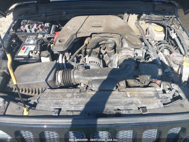 1C4HJXDG5KW530108 Jeep Wrangler Unlimited Sport S 4x4