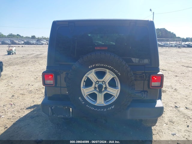1C4HJXDG5KW530108 Jeep Wrangler Unlimited Sport S 4x4