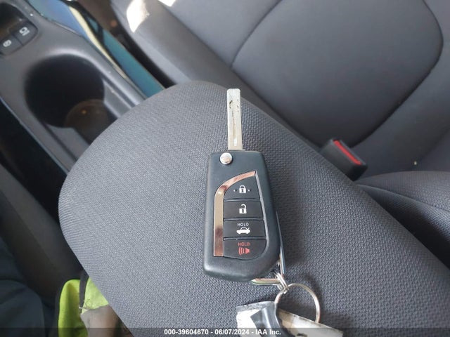 Toyota COROLLA LE 2021 JTDEPMAE3MJ145696 Image 11
