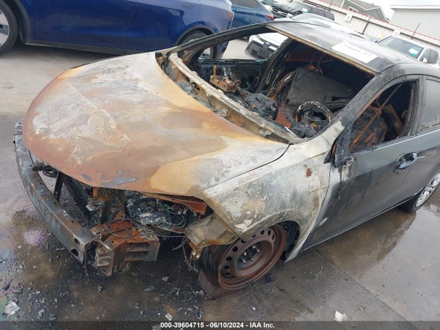 Toyota COROLLA LE 2017 5YFBURHE6HP729400 Image 11
