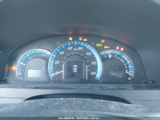 4T1BD1FKXEU135543 Toyota Camry Hybrid Le