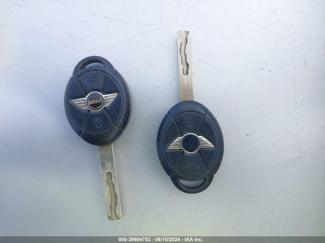 2006 MINI COOPER WMWRC33576TJ75020 Photo 10