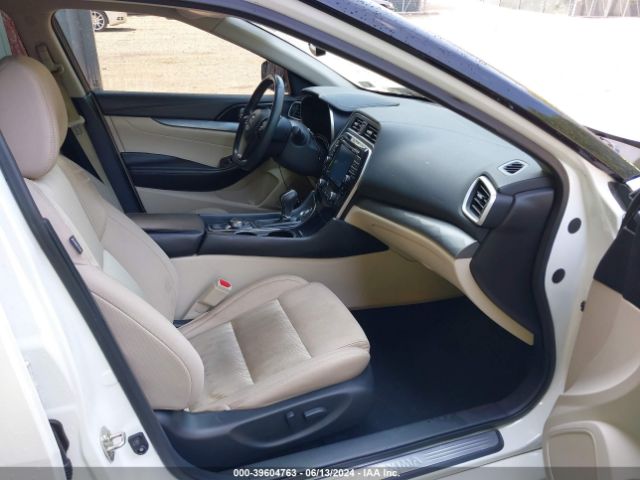 1N4AA6AP3GC903838 Nissan Maxima 3.5 S