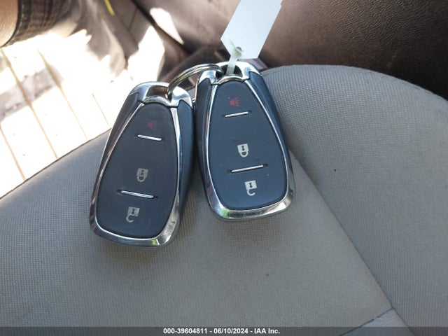 Chevrolet EQUINOX LS 2018 2GNAXREV9J6253892 Image 11