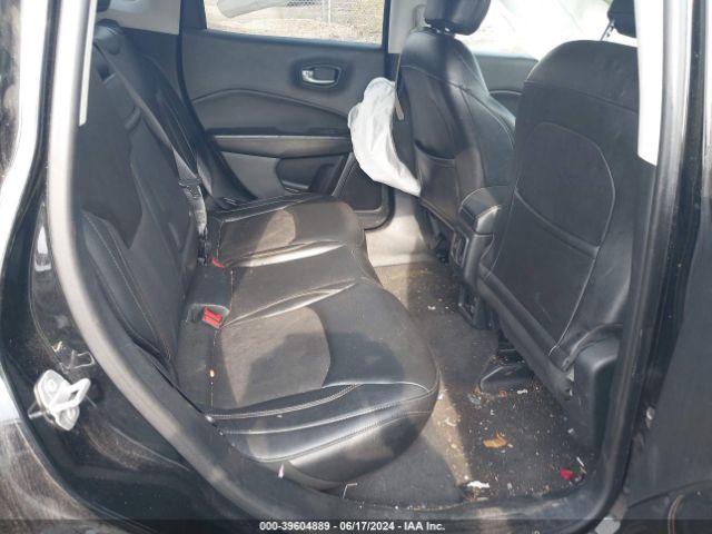 3C4NJCBB8JT227606 Jeep Compass Latitude Fwd